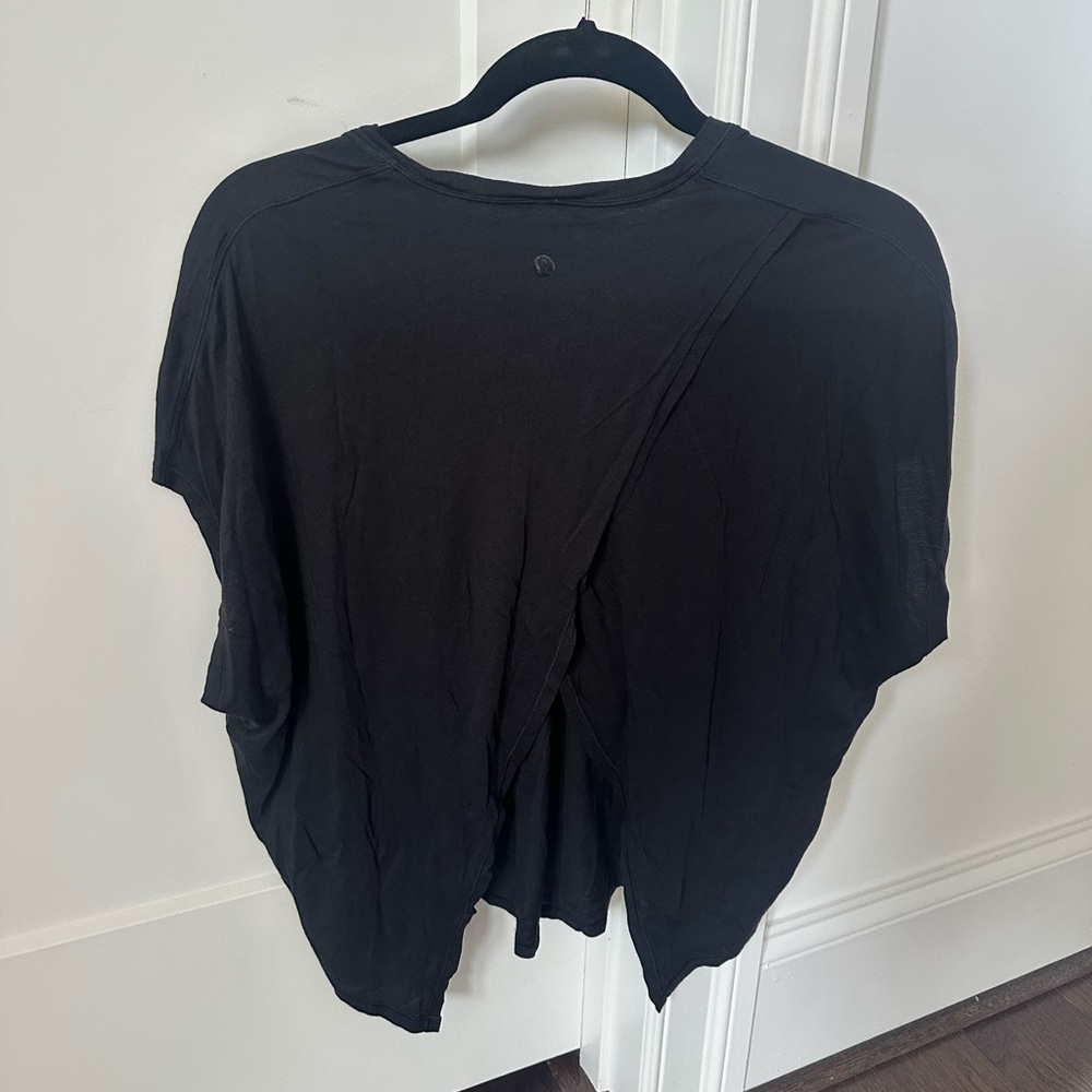 Lululemon Athletica Black Split Back T-shirt - Picture 2 of 4